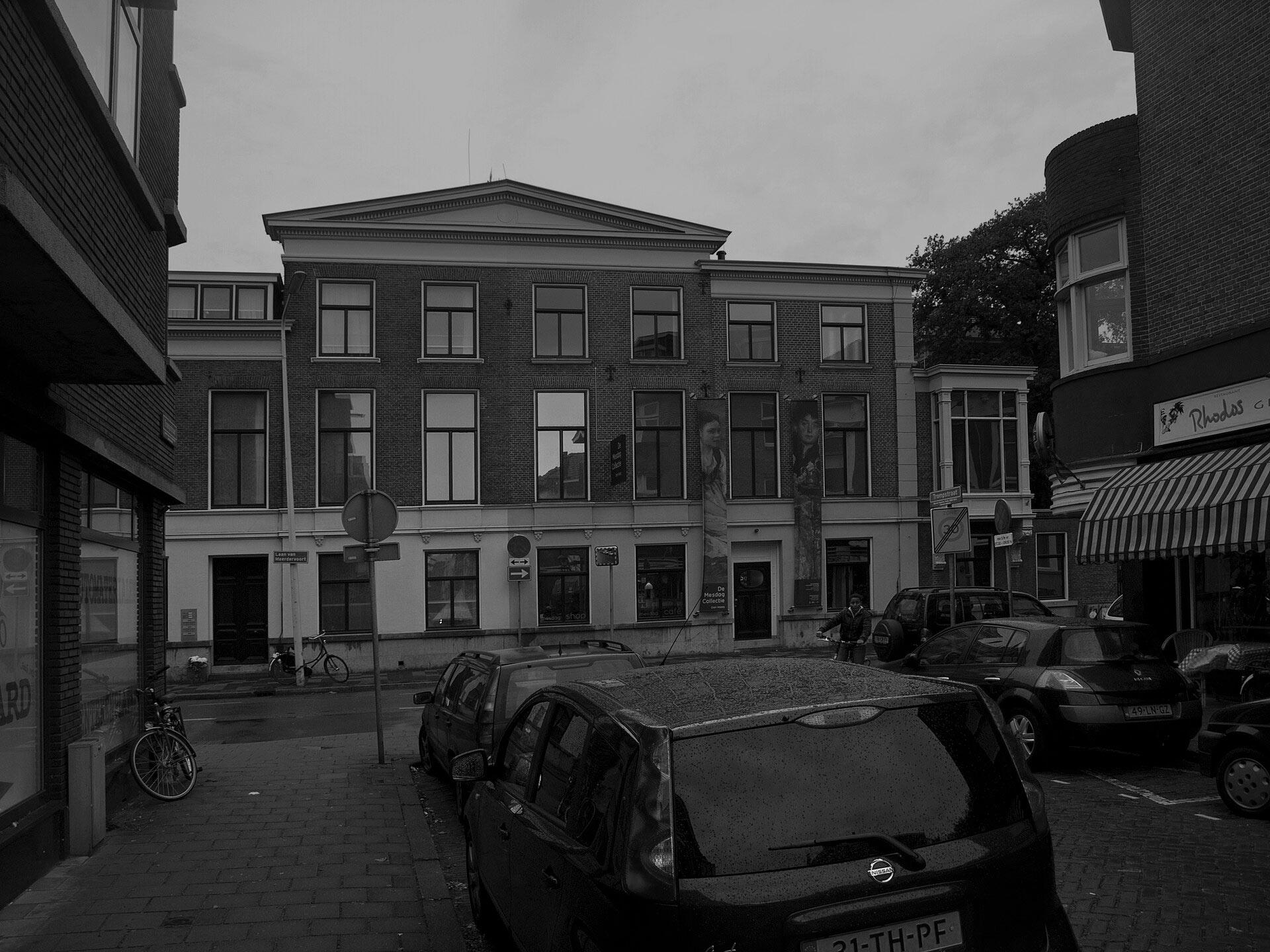 The Mesdag Museum (Museum Mesdag), The Hague, where the portrait currently hangs as part of the NK-collectie.
